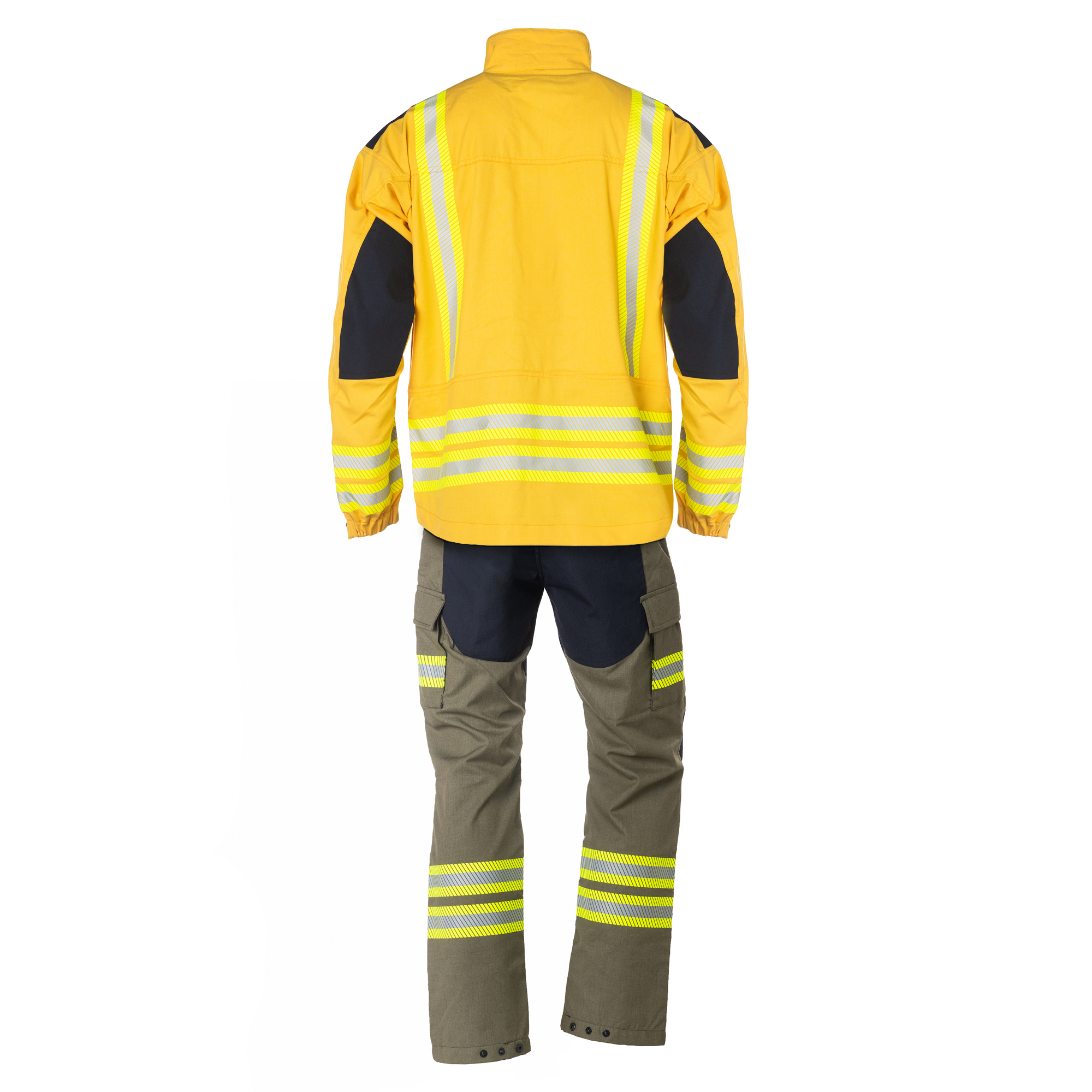 TRAJE 03
